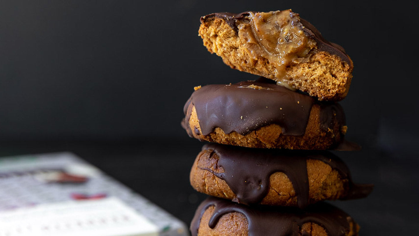 Peanut butter cookie with date caramel!